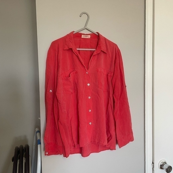 Hollister pink button down shirt - Picture 4 of 10